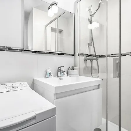 Homey Bonny - Proche Centre/balcon Prive/wifi Annemasse